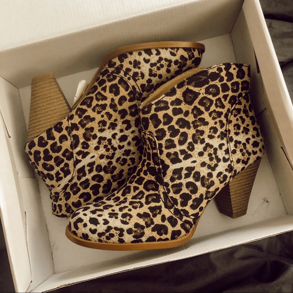 Rampage leopard cheetah booties women’s 7.5 new